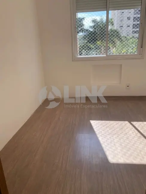 Foto 5 de Apartamento com 2 quartos à venda, 68m2 em Passo da Areia, Porto Alegre - RS