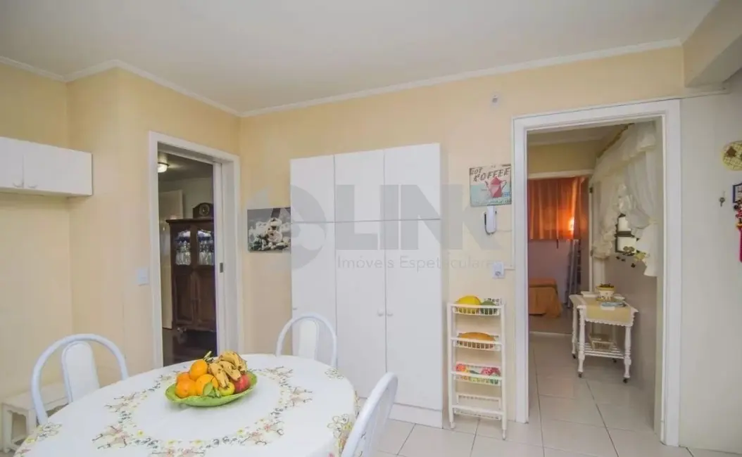 Casa com 3 quartos à venda, 350m2 em Boa Vista, Porto Alegre - RS - imagem 3 Foto 3 de Casa com 3 quartos à venda, 350m2 em Boa Vista, Porto Alegre - RS