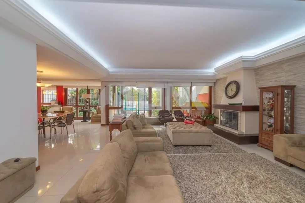 Casa com 4 quartos à venda, 400m2 em Três Figueiras, Porto Alegre - RS - imagem 5 Foto 5 de Casa com 4 quartos à venda, 400m2 em Três Figueiras, Porto Alegre - RS