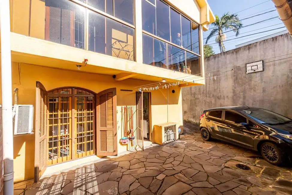 Foto 6 de Casa com 3 quartos à venda, 120m2 em Medianeira, Porto Alegre - RS