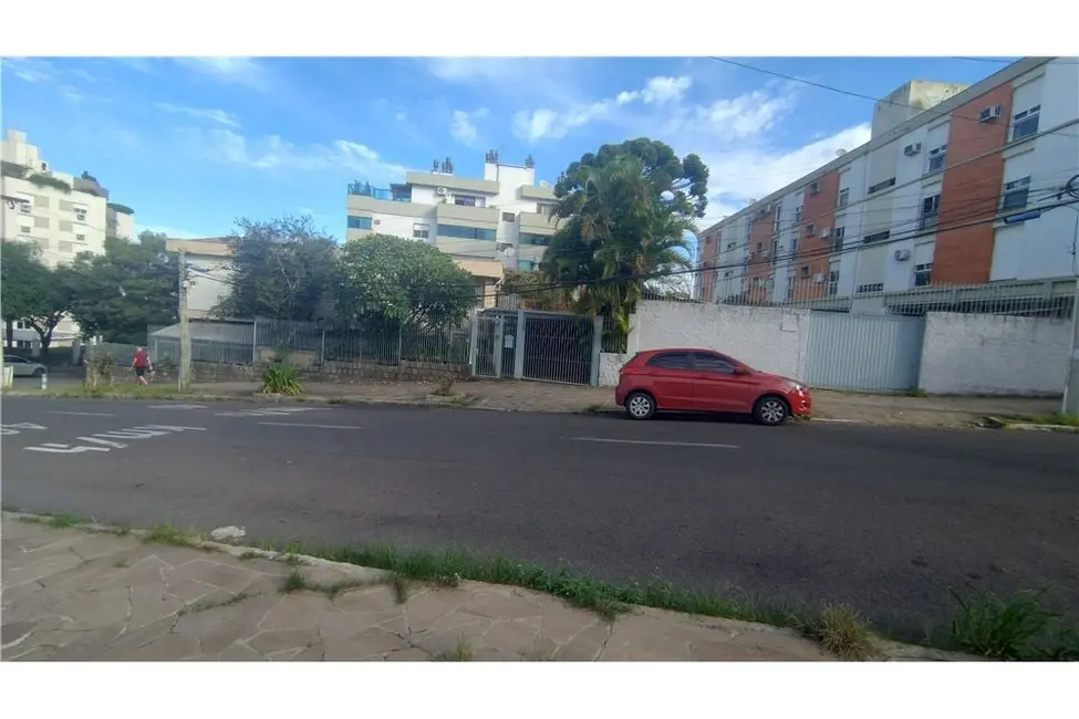 Foto 2 de Terreno / Lote à venda em Cristo Redentor, Porto Alegre - RS