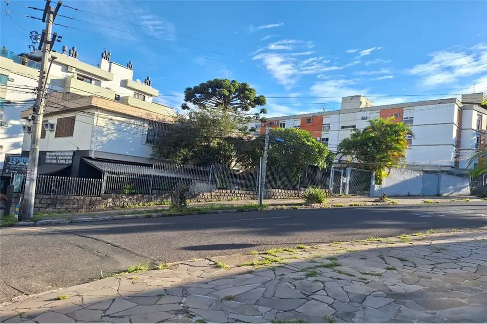 Foto 6 de Terreno / Lote à venda em Cristo Redentor, Porto Alegre - RS