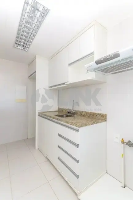 Foto 7 de Apartamento com 2 quartos à venda, 70m2 em Passo da Areia, Porto Alegre - RS