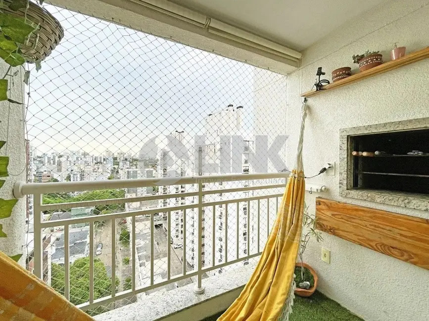 Apartamento com 3 quartos à venda, 75m2 em Passo da Areia, Porto Alegre - RS - imagem 3 Foto 3 de Apartamento com 3 quartos à venda, 75m2 em Passo da Areia, Porto Alegre - RS