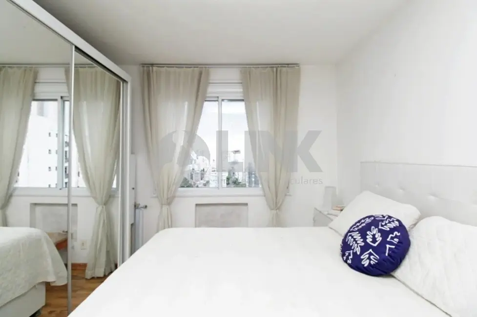 Apartamento com 3 quartos à venda, 75m2 em Passo da Areia, Porto Alegre - RS - imagem 7 Foto 7 de Apartamento com 3 quartos à venda, 75m2 em Passo da Areia, Porto Alegre - RS