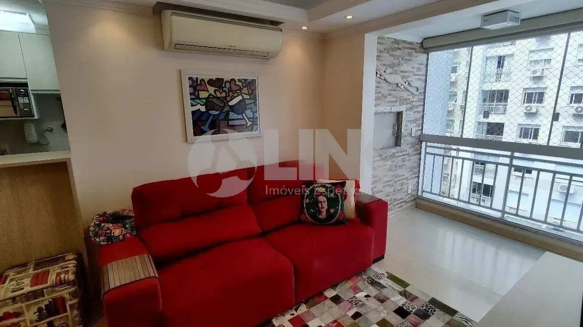 Apartamento com 3 quartos à venda, 75m2 em Passo da Areia, Porto Alegre - RS - imagem 5 Foto 5 de Apartamento com 3 quartos à venda, 75m2 em Passo da Areia, Porto Alegre - RS