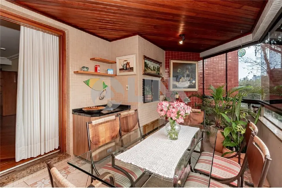 Foto 9 de Apartamento com 3 quartos à venda, 199m2 em Petrópolis, Porto Alegre - RS