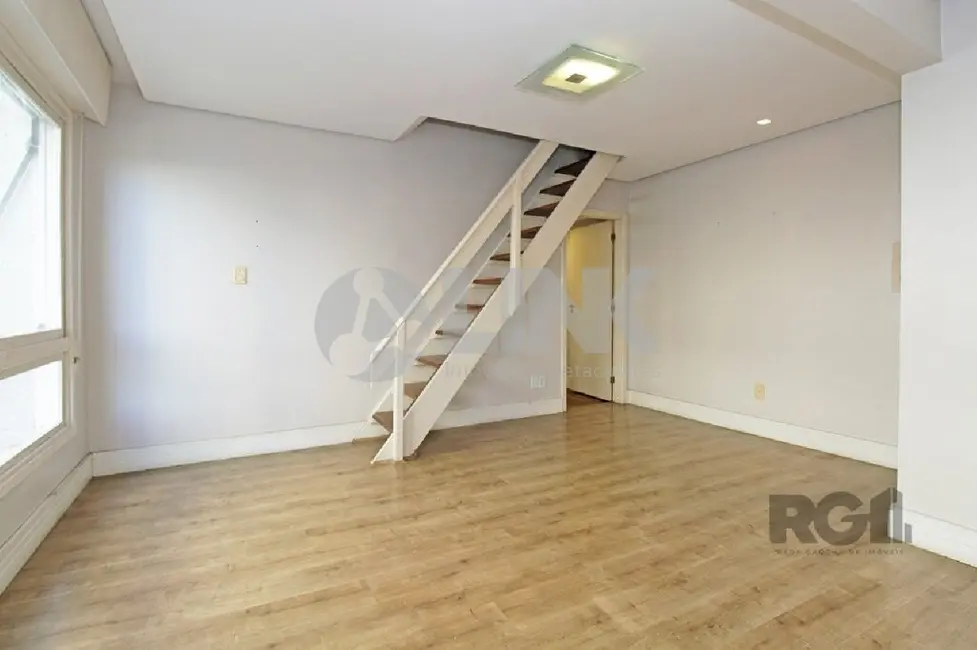 Apartamento com 2 quartos à venda, 134m2 em Farroupilha, Porto Alegre - RS - imagem 8 Foto 8 de Apartamento com 2 quartos à venda, 134m2 em Farroupilha, Porto Alegre - RS