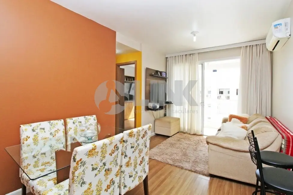 Foto 1 de Apartamento com 2 quartos à venda, 63m2 em Passo da Areia, Porto Alegre - RS