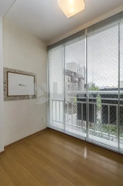 Foto 3 de Apartamento com 2 quartos à venda, 63m2 em Passo da Areia, Porto Alegre - RS