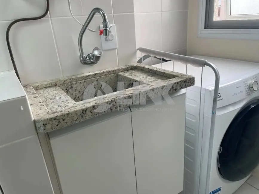 Foto 7 de Apartamento com 2 quartos à venda, 63m2 em Passo da Areia, Porto Alegre - RS
