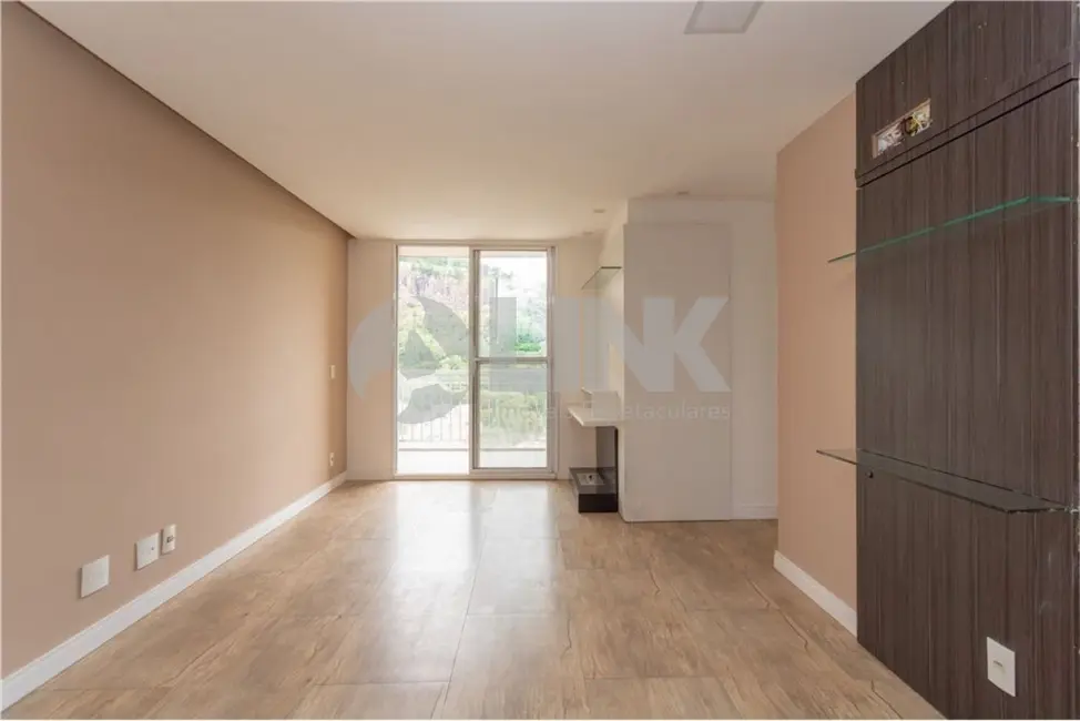 Foto 2 de Apartamento com 3 quartos à venda, 76m2 em Jardim Carvalho, Porto Alegre - RS