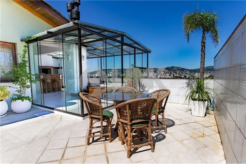 Foto 2 de Apartamento com 2 quartos à venda, 190m2 em Jardim do Salso, Porto Alegre - RS