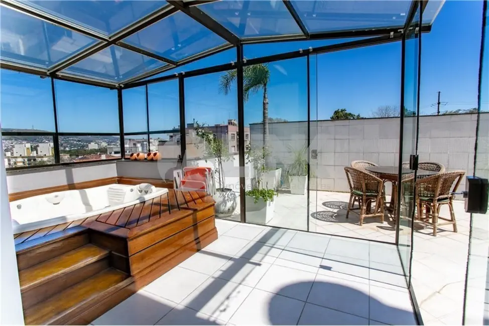 Foto 1 de Apartamento com 2 quartos à venda, 190m2 em Jardim do Salso, Porto Alegre - RS