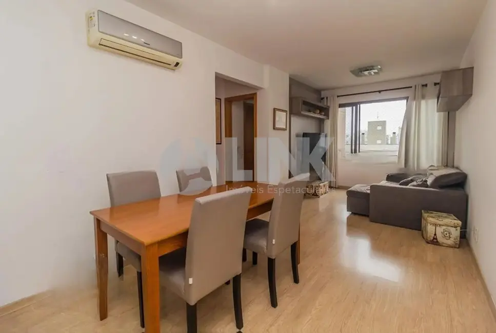 Apartamento com 2 quartos à venda, 67m2 em Passo da Areia, Porto Alegre - RS - imagem 1 Foto 1 de Apartamento com 2 quartos à venda, 67m2 em Passo da Areia, Porto Alegre - RS