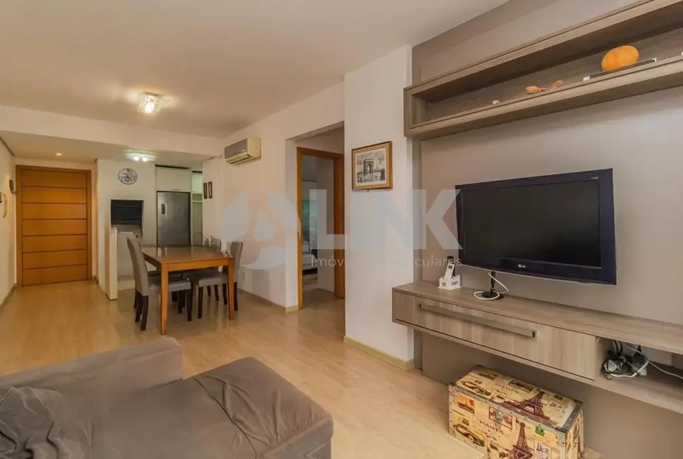 Apartamento com 2 quartos à venda, 67m2 em Passo da Areia, Porto Alegre - RS - imagem 4 Foto 4 de Apartamento com 2 quartos à venda, 67m2 em Passo da Areia, Porto Alegre - RS