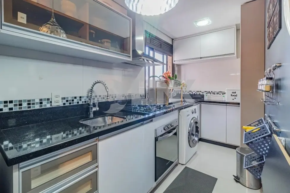 Apartamento com 2 quartos à venda, 67m2 em Passo da Areia, Porto Alegre - RS - imagem 8 Foto 8 de Apartamento com 2 quartos à venda, 67m2 em Passo da Areia, Porto Alegre - RS