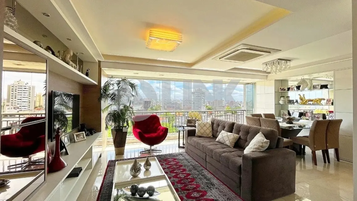 Apartamento com 3 quartos à venda, 106m2 em Passo da Areia, Porto Alegre - RS - imagem 4 Foto 4 de Apartamento com 3 quartos à venda, 106m2 em Passo da Areia, Porto Alegre - RS