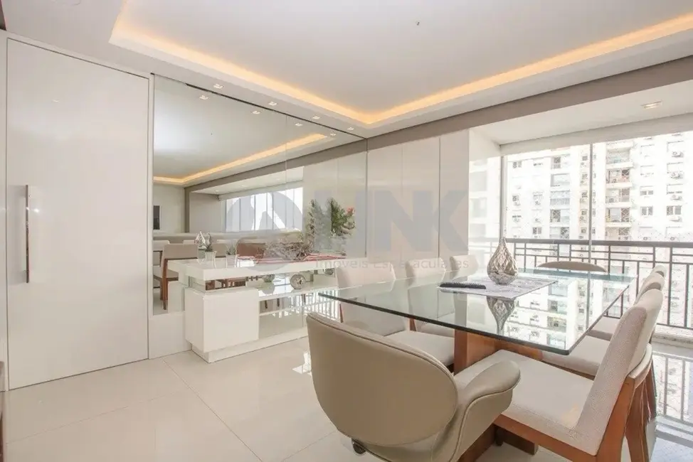 Foto 6 de Apartamento com 3 quartos à venda, 106m2 em Passo da Areia, Porto Alegre - RS