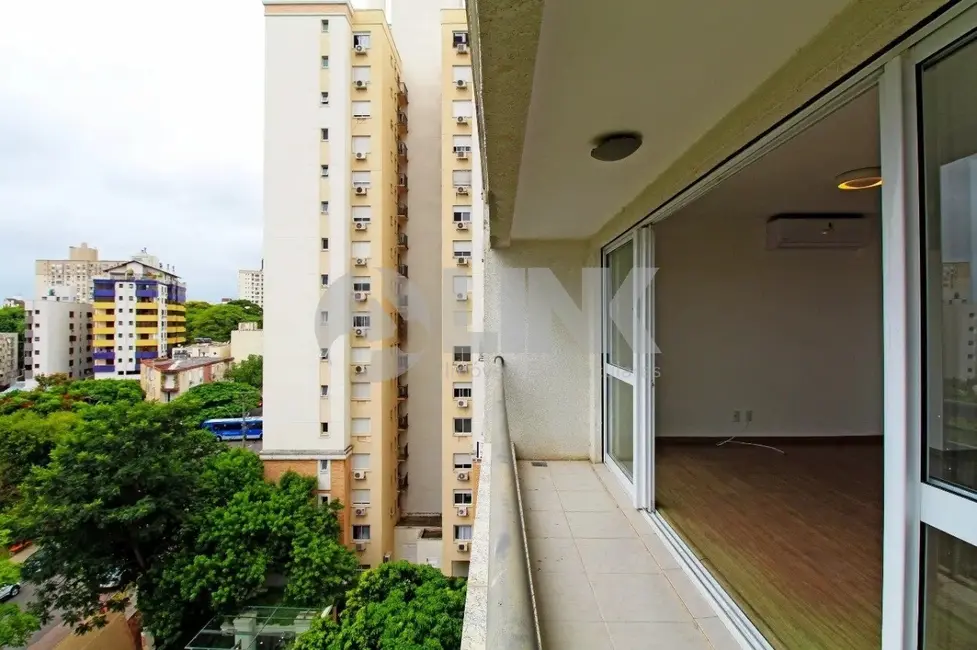 Foto 7 de Apartamento com 3 quartos à venda, 106m2 em Passo da Areia, Porto Alegre - RS