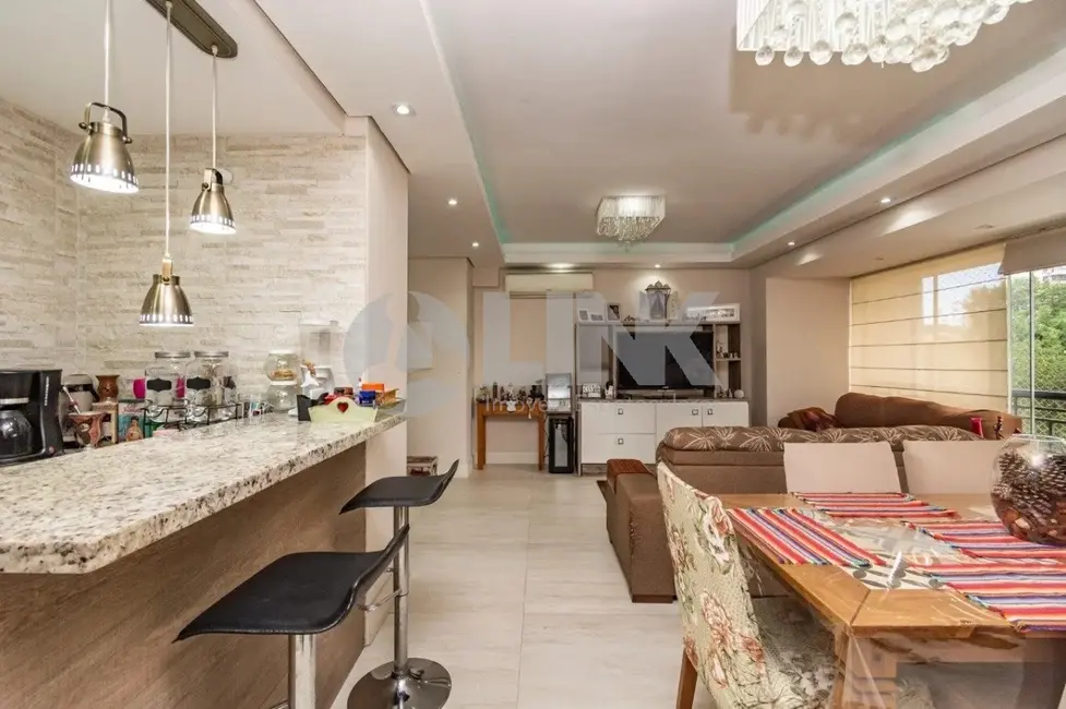 Apartamento com 3 quartos à venda, 106m2 em Passo da Areia, Porto Alegre - RS - imagem 7 Foto 7 de Apartamento com 3 quartos à venda, 106m2 em Passo da Areia, Porto Alegre - RS