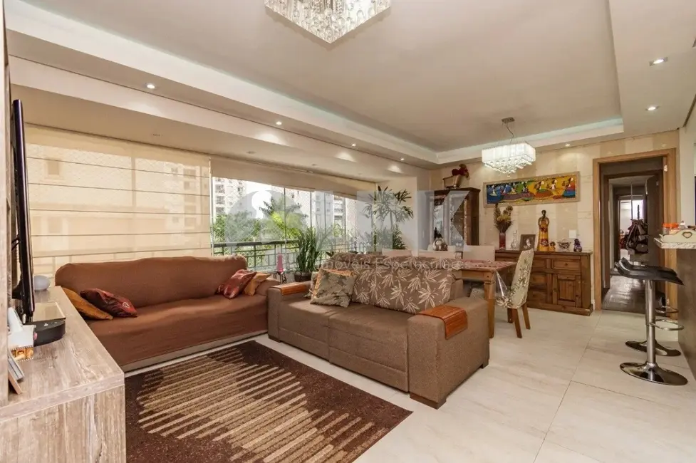 Foto 2 de Apartamento com 3 quartos à venda, 106m2 em Passo da Areia, Porto Alegre - RS