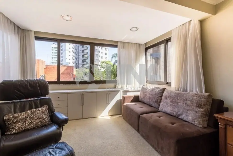 Apartamento com 4 quartos à venda, 229m2 em Bela Vista, Porto Alegre - RS - imagem 5 Foto 5 de Apartamento com 4 quartos à venda, 229m2 em Bela Vista, Porto Alegre - RS