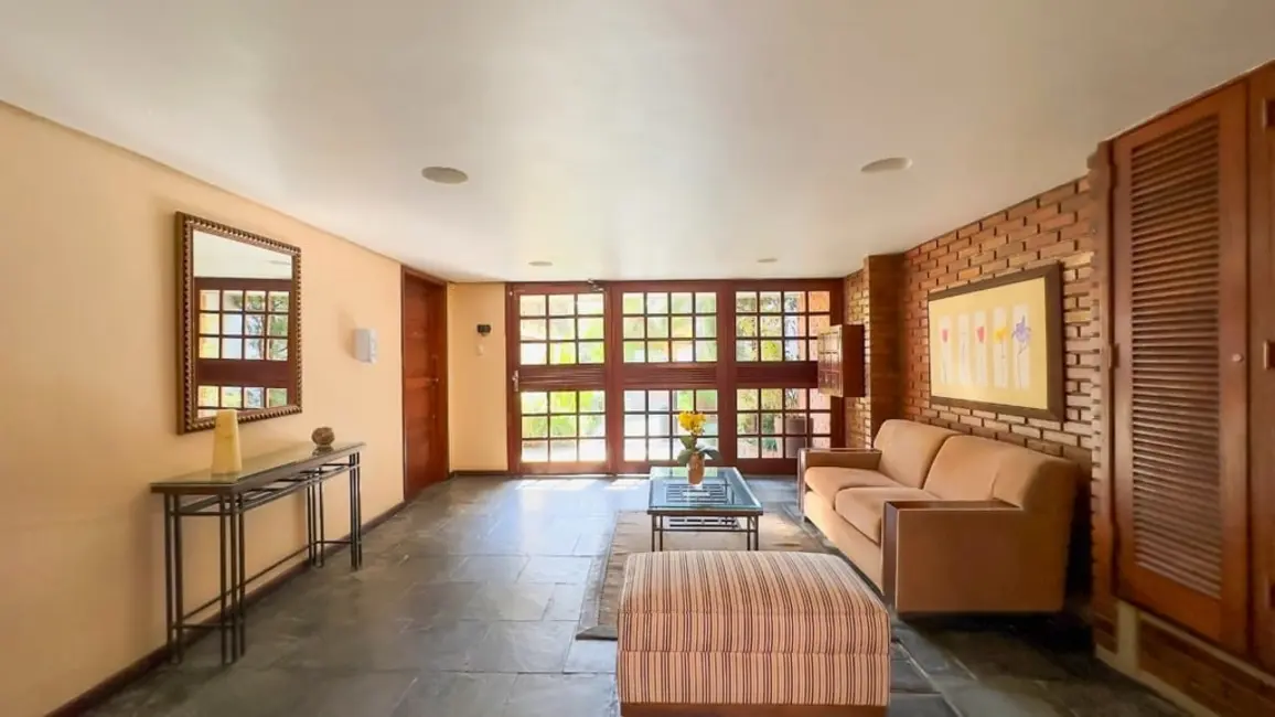 Foto 6 de Apartamento com 3 quartos à venda, 178m2 em Santa Cecília, Porto Alegre - RS