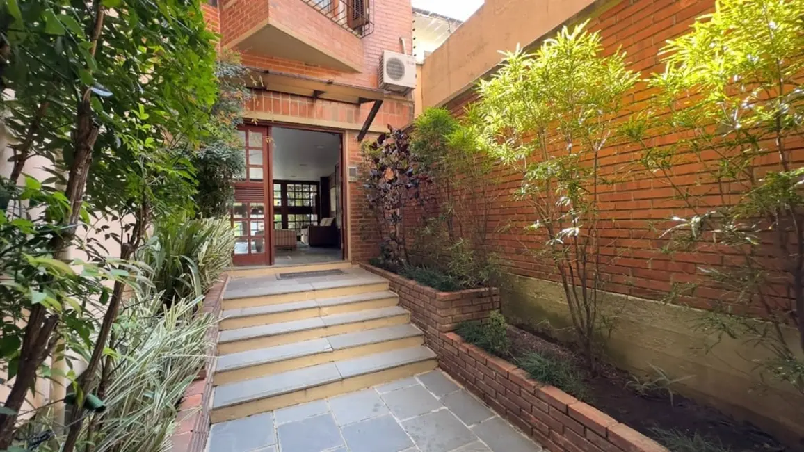 Foto 8 de Apartamento com 3 quartos à venda, 178m2 em Santa Cecília, Porto Alegre - RS