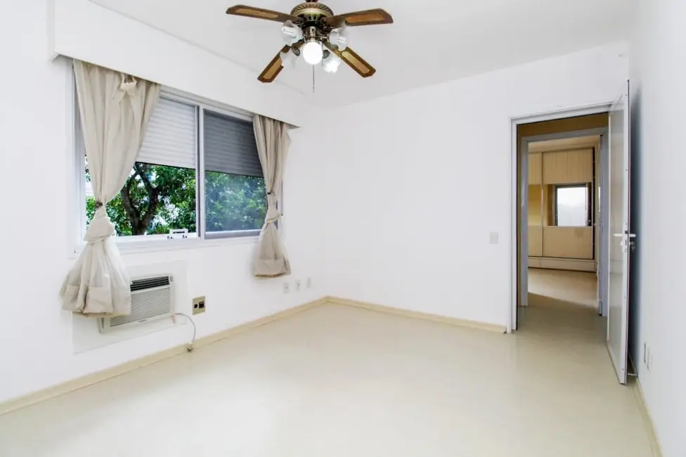Foto 8 de Apartamento com 3 quartos à venda, 107m2 em São Geraldo, Porto Alegre - RS