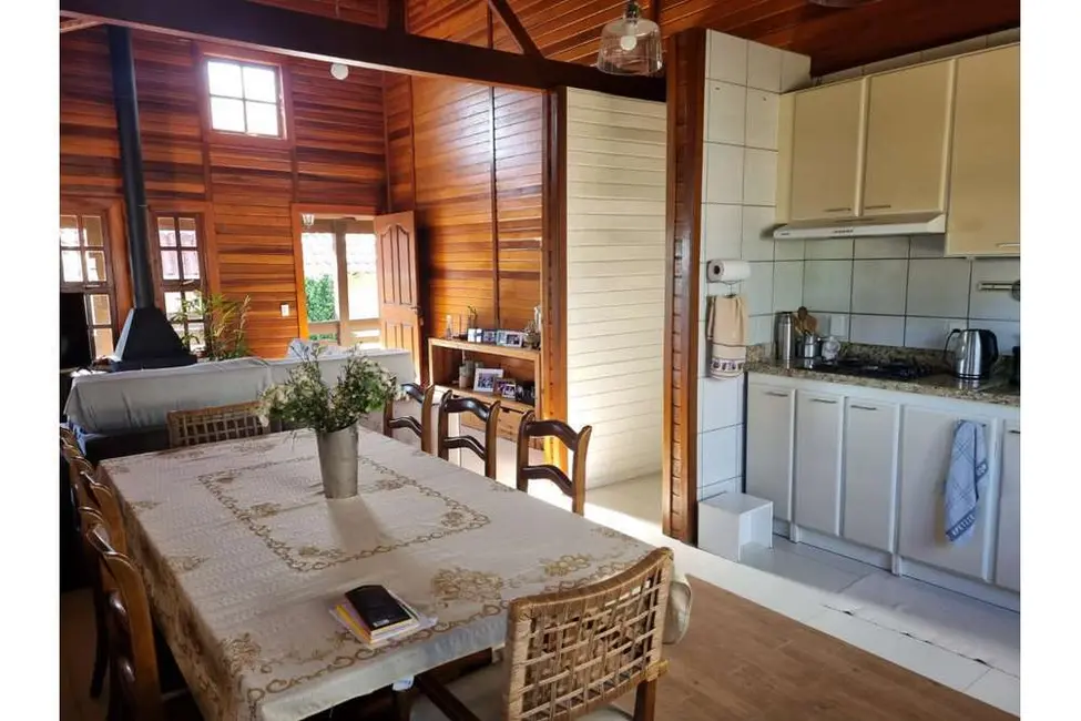 Casa de Condomínio com 3 quartos à venda, 186m2 em Elsa, Viamao - RS - imagem 4 Foto 4 de Casa de Condomínio com 3 quartos à venda, 186m2 em Elsa, Viamao - RS