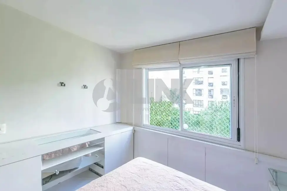 Foto 7 de Apartamento com 2 quartos à venda, 64m2 em Passo da Areia, Porto Alegre - RS