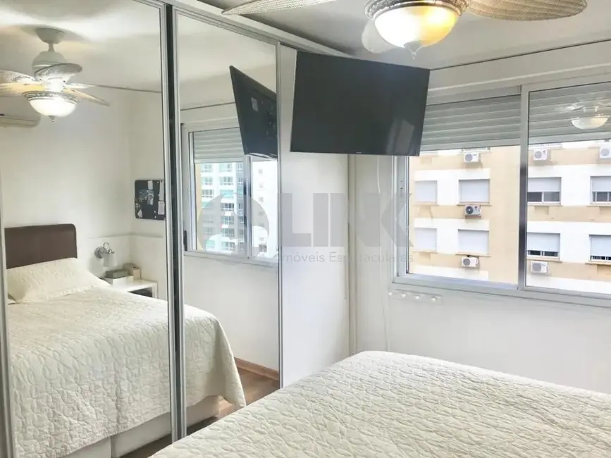Foto 7 de Apartamento com 3 quartos à venda, 74m2 em Passo da Areia, Porto Alegre - RS