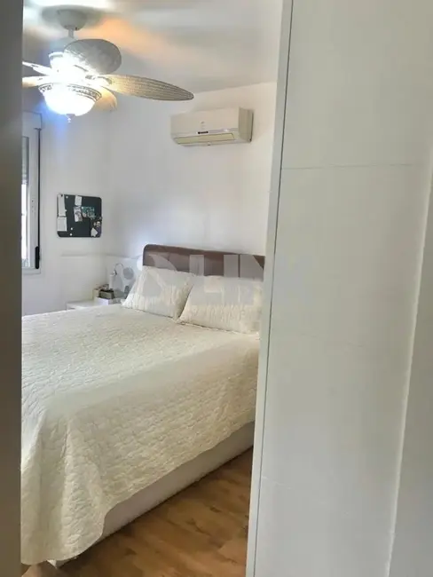 Foto 6 de Apartamento com 3 quartos à venda, 74m2 em Passo da Areia, Porto Alegre - RS