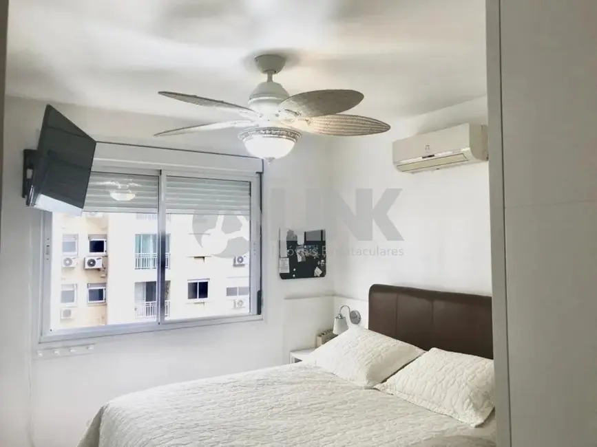 Foto 5 de Apartamento com 3 quartos à venda, 74m2 em Passo da Areia, Porto Alegre - RS