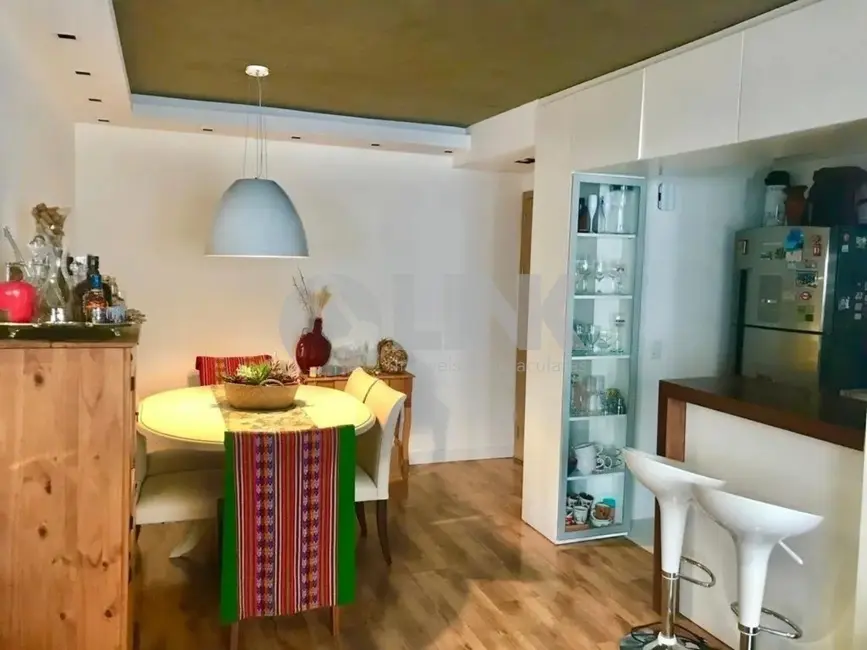 Foto 4 de Apartamento com 3 quartos à venda, 74m2 em Passo da Areia, Porto Alegre - RS