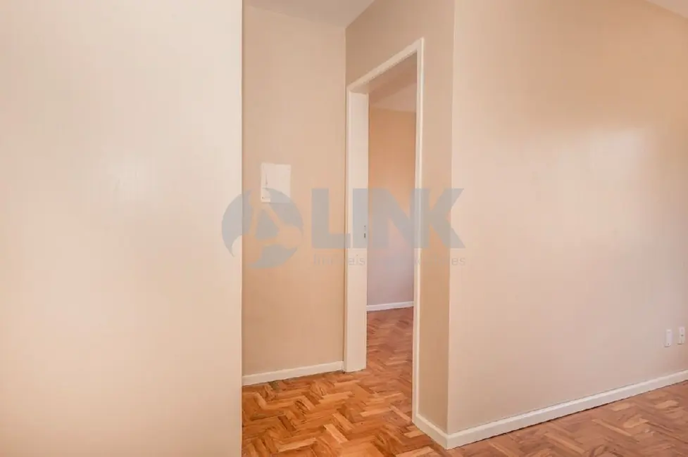 Foto 6 de Apartamento com 1 quarto à venda, 40m2 em Vila Ipiranga, Porto Alegre - RS