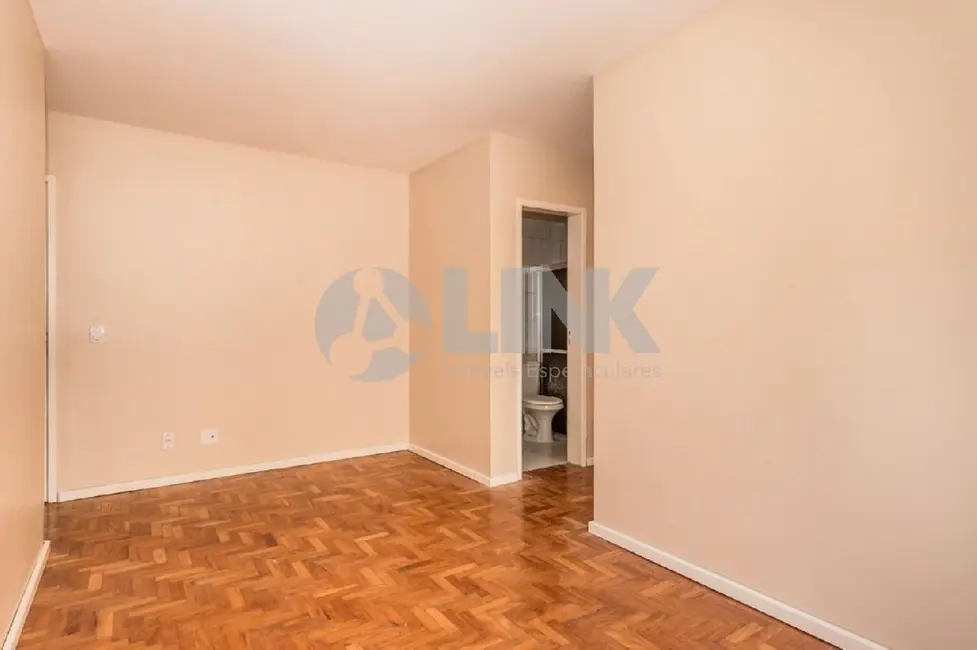 Foto 4 de Apartamento com 1 quarto à venda, 40m2 em Vila Ipiranga, Porto Alegre - RS