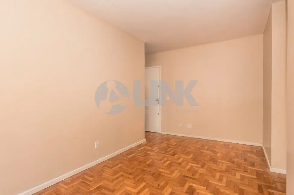 Foto 3 de Apartamento com 1 quarto à venda, 40m2 em Vila Ipiranga, Porto Alegre - RS