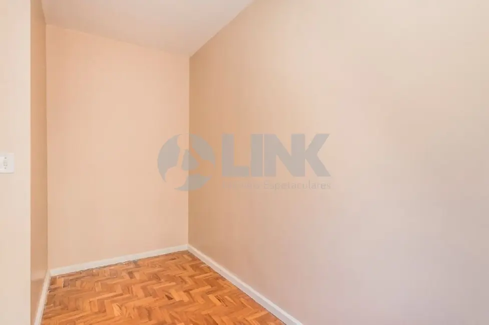 Foto 9 de Apartamento com 1 quarto à venda, 40m2 em Vila Ipiranga, Porto Alegre - RS