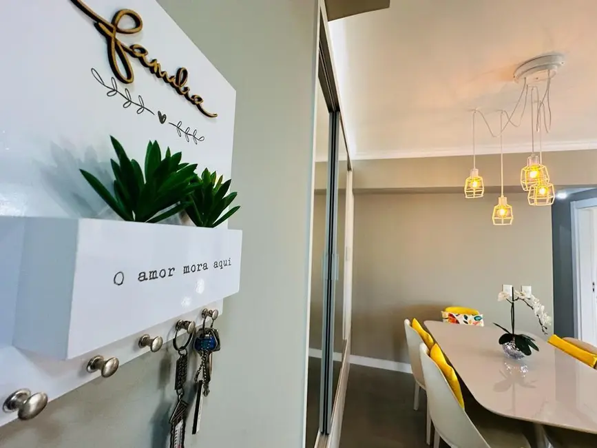 Foto 3 de Apartamento com 2 quartos à venda, 67m2 em Jardim Carvalho, Porto Alegre - RS