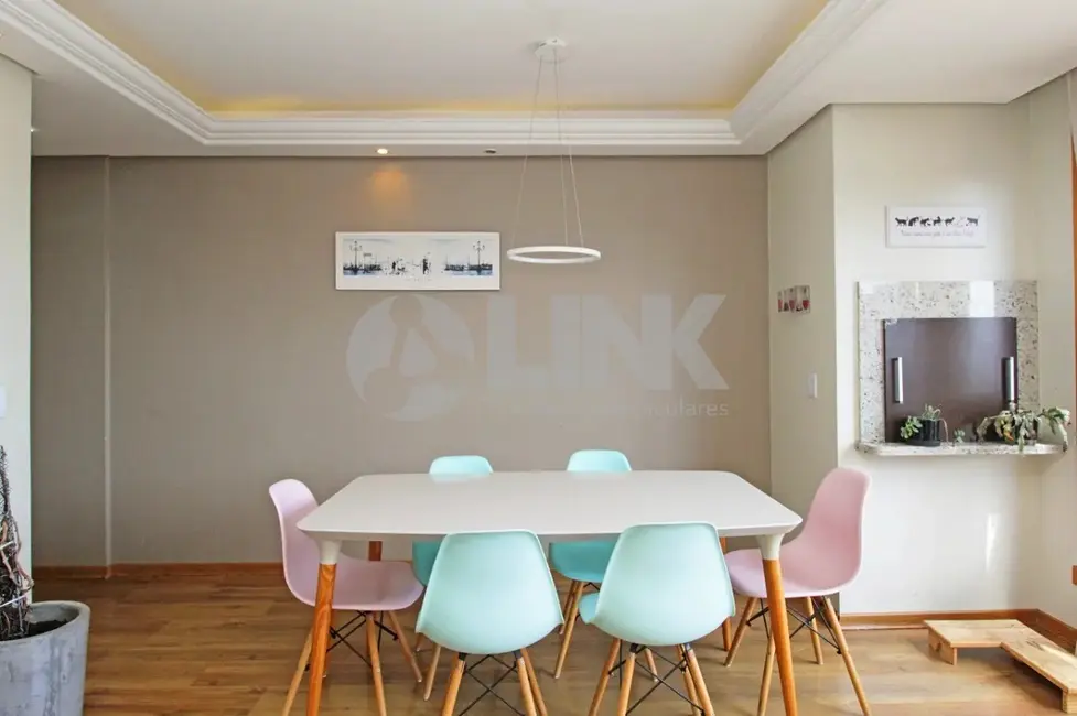 Apartamento com 3 quartos à venda, 87m2 em Passo da Areia, Porto Alegre - RS - imagem 4 Foto 4 de Apartamento com 3 quartos à venda, 87m2 em Passo da Areia, Porto Alegre - RS
