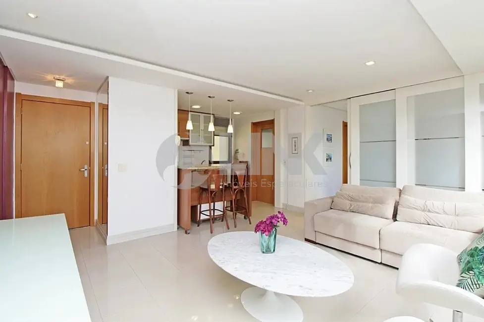 Foto 2 de Apartamento com 3 quartos à venda, 87m2 em Passo da Areia, Porto Alegre - RS