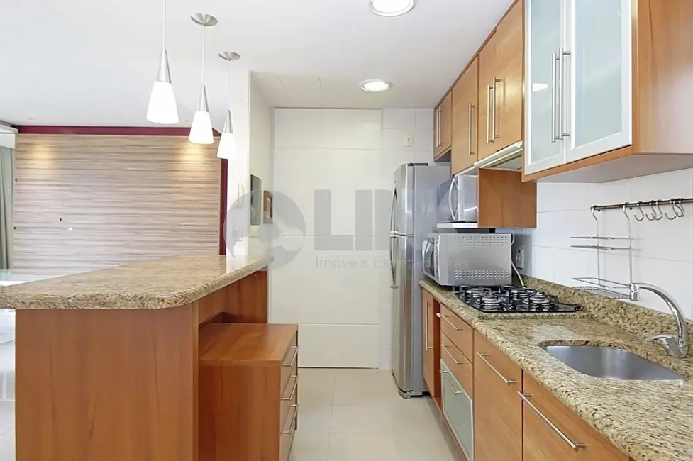 Foto 6 de Apartamento com 3 quartos à venda, 87m2 em Passo da Areia, Porto Alegre - RS