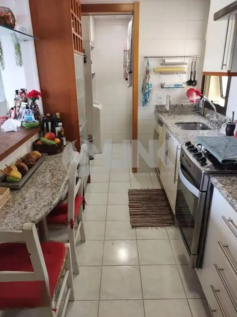 Apartamento com 3 quartos à venda, 87m2 em Passo da Areia, Porto Alegre - RS - imagem 6 Foto 6 de Apartamento com 3 quartos à venda, 87m2 em Passo da Areia, Porto Alegre - RS