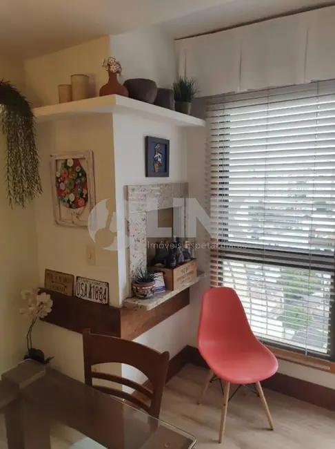 Apartamento com 3 quartos à venda, 87m2 em Passo da Areia, Porto Alegre - RS - imagem 9 Foto 9 de Apartamento com 3 quartos à venda, 87m2 em Passo da Areia, Porto Alegre - RS