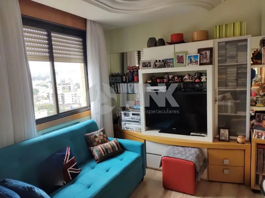 Apartamento com 3 quartos à venda, 87m2 em Passo da Areia, Porto Alegre - RS - imagem 3 Foto 3 de Apartamento com 3 quartos à venda, 87m2 em Passo da Areia, Porto Alegre - RS