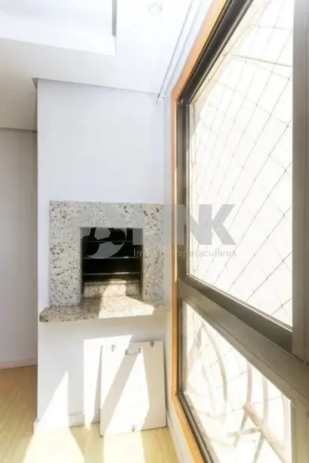Apartamento com 3 quartos à venda, 88m2 em Passo da Areia, Porto Alegre - RS - imagem 5 Foto 5 de Apartamento com 3 quartos à venda, 88m2 em Passo da Areia, Porto Alegre - RS
