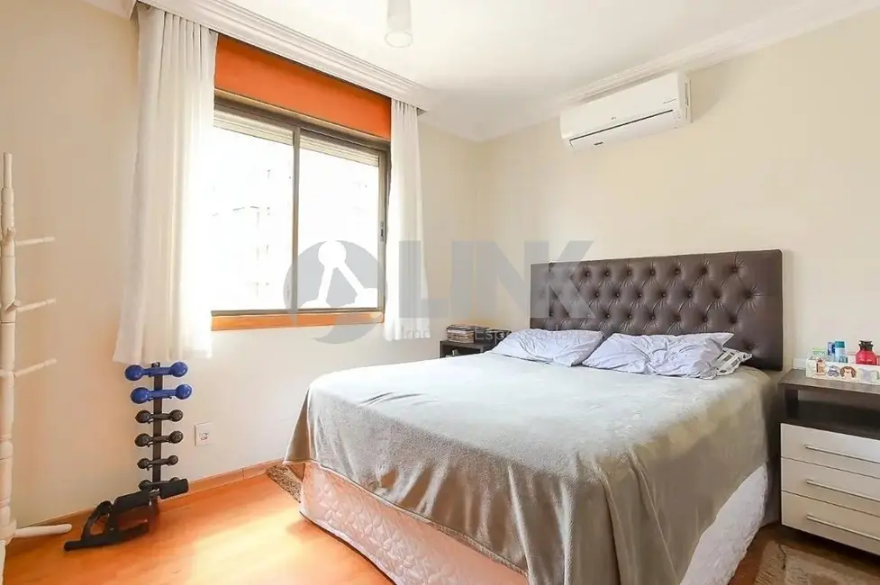 Apartamento com 3 quartos à venda, 88m2 em Passo da Areia, Porto Alegre - RS - imagem 9 Foto 9 de Apartamento com 3 quartos à venda, 88m2 em Passo da Areia, Porto Alegre - RS