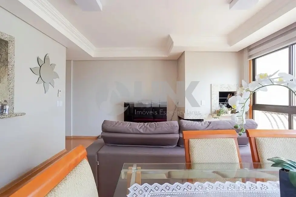 Apartamento com 3 quartos à venda, 88m2 em Passo da Areia, Porto Alegre - RS - imagem 5 Foto 5 de Apartamento com 3 quartos à venda, 88m2 em Passo da Areia, Porto Alegre - RS